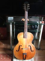sehr gute restaurierte Archtop Blues Guitar made in USA Nordrhein-Westfalen - Vettweiß Vorschau