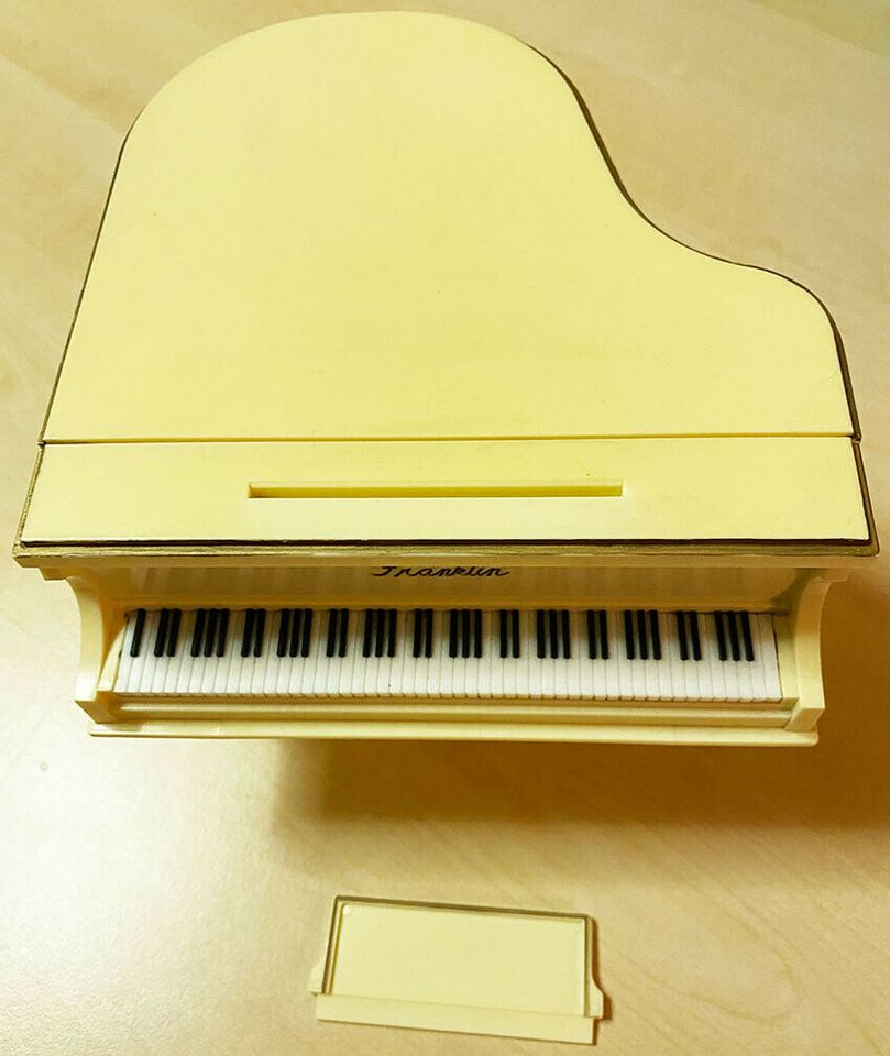 franklin piano klavier radio japan usa mittelwelle 9volt Sammler in Nürnberg (Mittelfr)