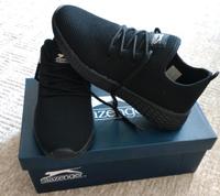 *NEU* Schwarze Turnschuhe Damen/Kinder / Größe 36 von Slazenger Rostock - Reutershagen Vorschau