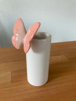 kleine Vase mit Schmetterling, 12 cm hoch Baden-Württemberg - Bruchsal Vorschau