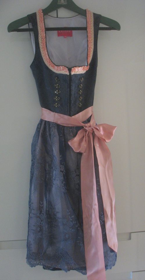 Sehr schönes blaues Dirndl mit wunderschönen Schürze Gr.34 in München