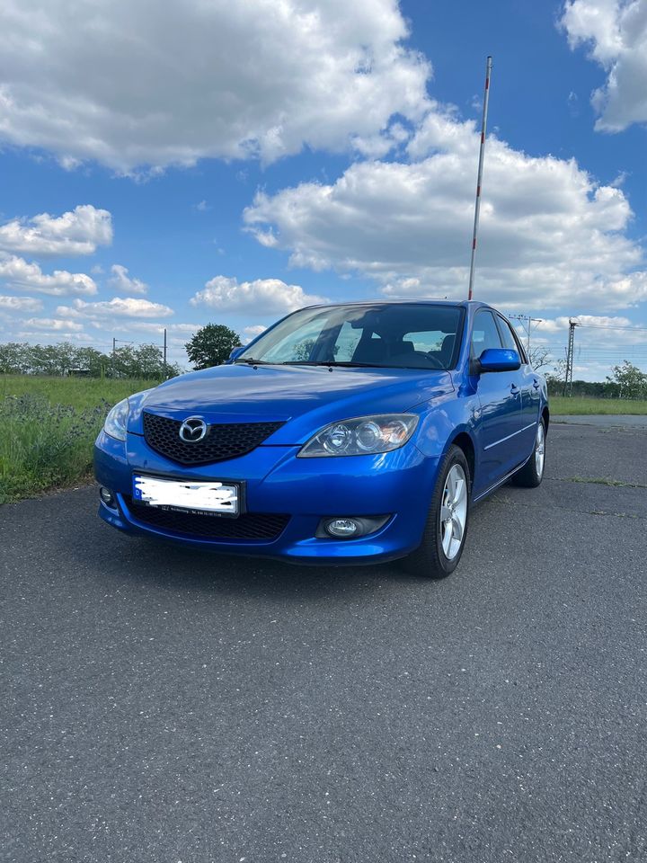 Mazda 3  1.6 benzin in Bischofsheim