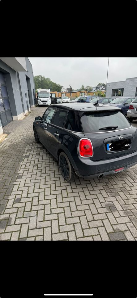 Mini Cooper in Sinzig