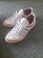 Adidas Sneaker /Sommerschuhe Grösse 37 Sachsen - Pirna Vorschau