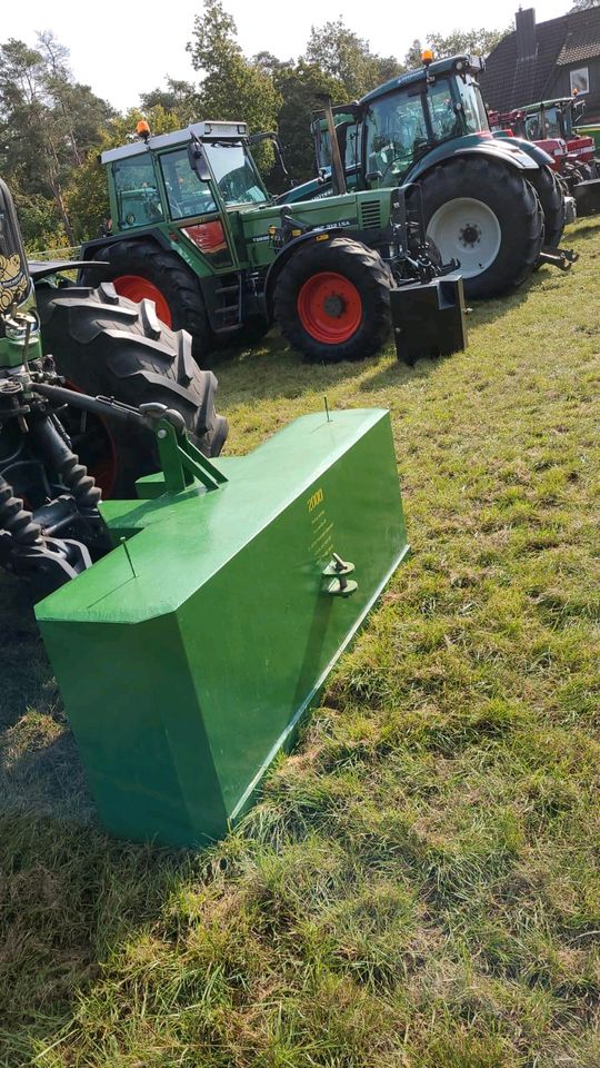 Frontgewicht 2000 kg Heckgewicht für Fendt John Deere CLAAS Deutz in Rosendahl