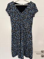 Geblümtes Sommerkleid Bayern - Bruckberg bei Landshut Vorschau