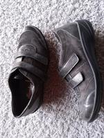 Sneaker Größe 40, SEMLER, neuwertig mit Klettverschluss Hessen - Lichtenfels Vorschau