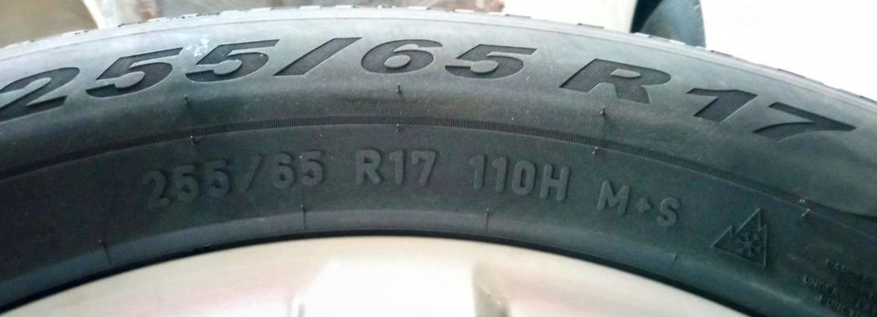 Mercedes-Benz X-Klasse Kompletträder 255/65 R 17 110H, Alu-Felgen in Kempfeld