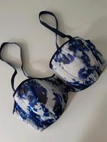 Blauer geraffter Balconette BH H&M Größe 80C kein Push Up weiß Sachsen - Markkleeberg Vorschau
