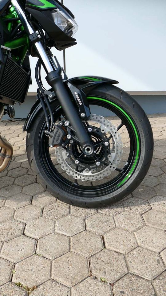 Kawasaki 1A  Z 650 ABS 2023 Starterbonus 4Jahre Garantie in Braubach