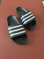 Adidas Badelatschen, Badeschuhe, Adiletten neuwertig Größe 39 Bayern - Bayreuth Vorschau