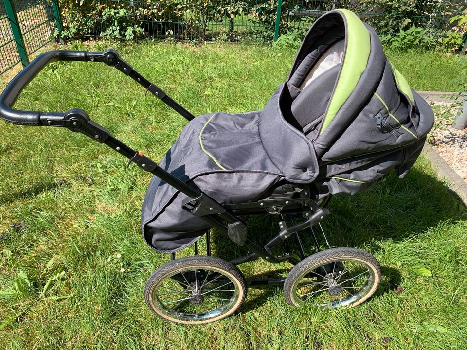 Kinderwagen und Babyschale Maxicosi in Chemnitz