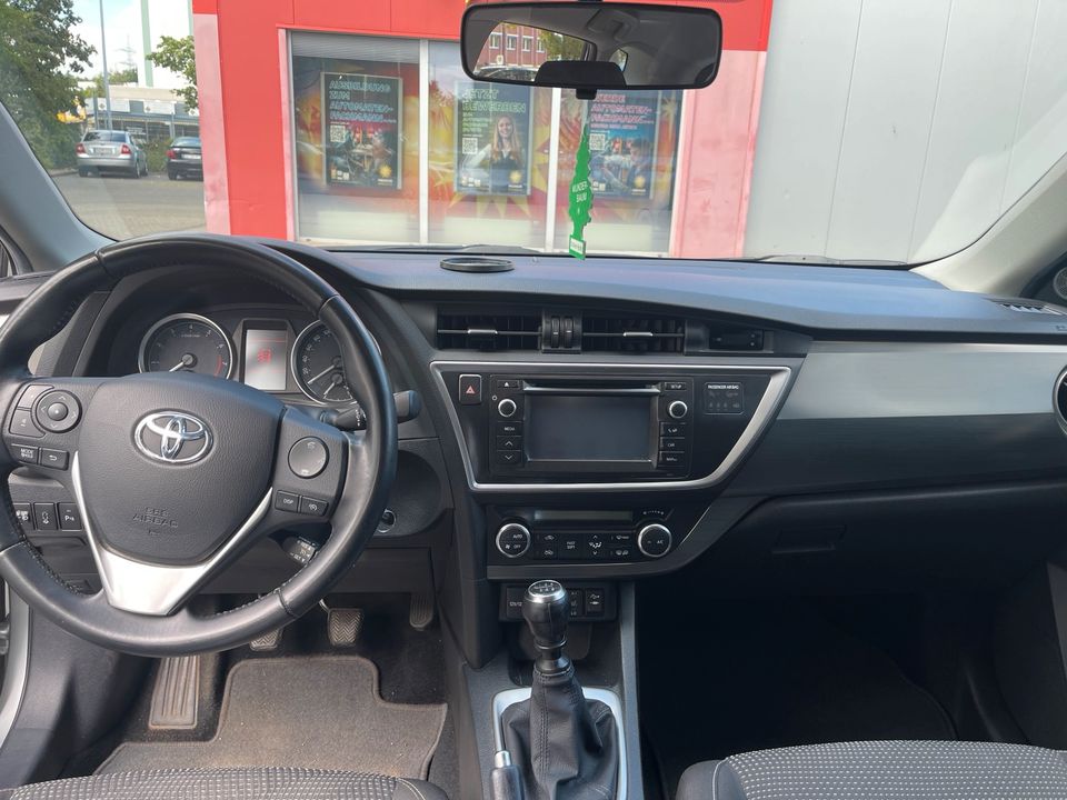 Toyota Auris 1.6 Start Edition in Saarbrücken