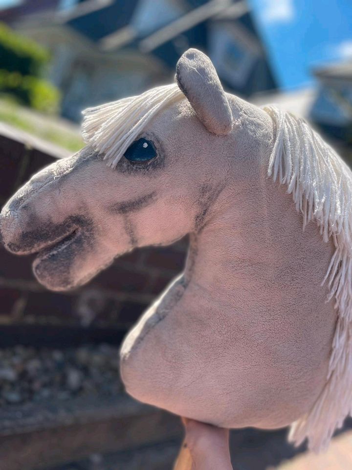 Verkaufe hier dieses Hobby Horse Lucky in Garrel