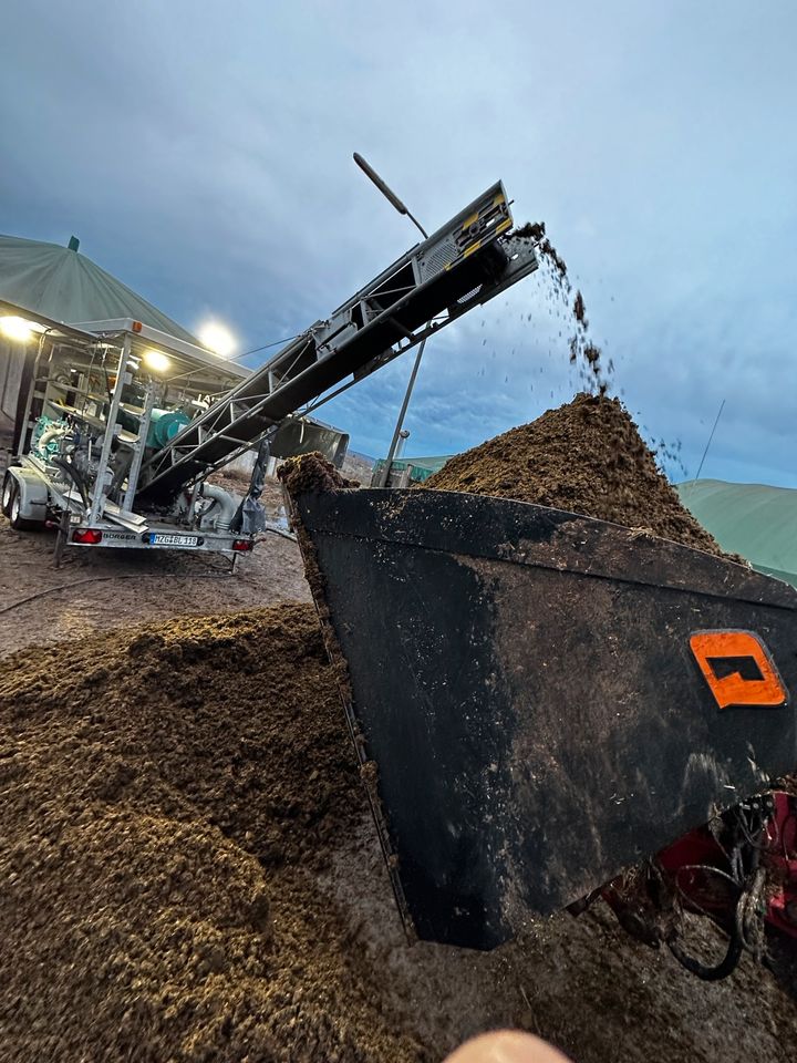 Mobil Gülleseparieren Gülle Gülleseparator Biogas Gärrest Separat Kuhgülle in Weiskirchen