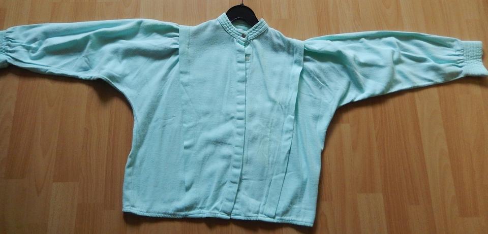 Mädchen-Bluse Gr. 158 zartgrün - effektvolle geschnitten - Baumw. in Lingenfeld