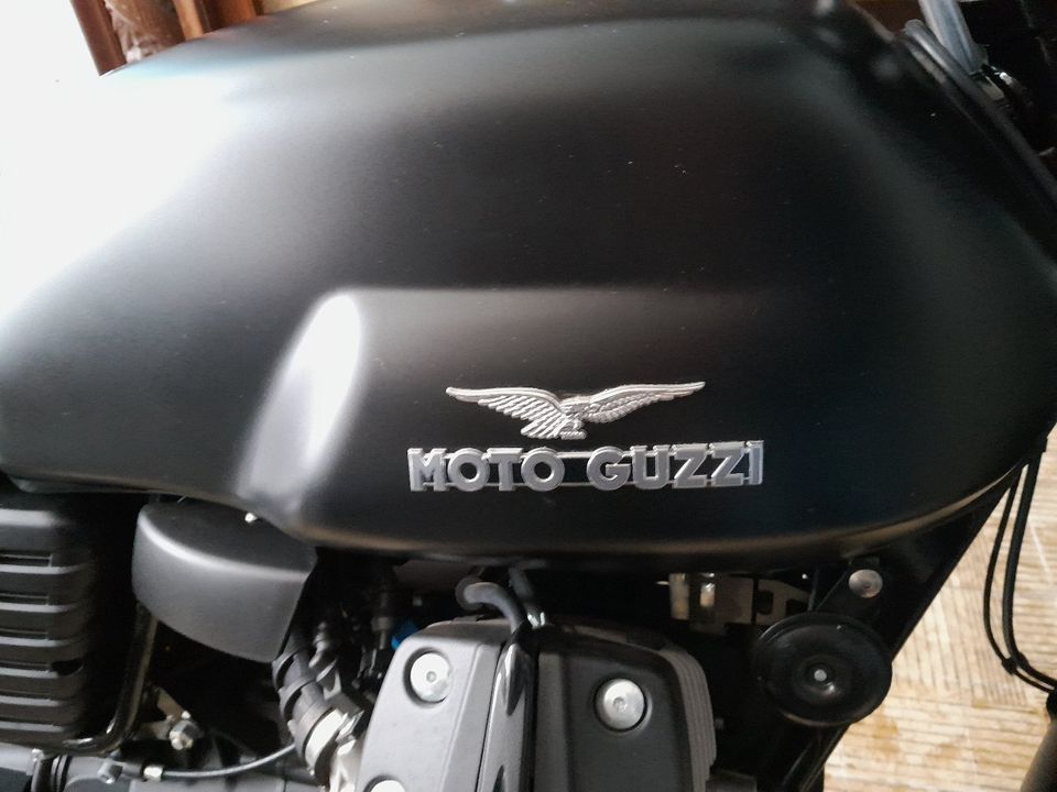 Moto Guzzi V7 Stone in Freckenhorst