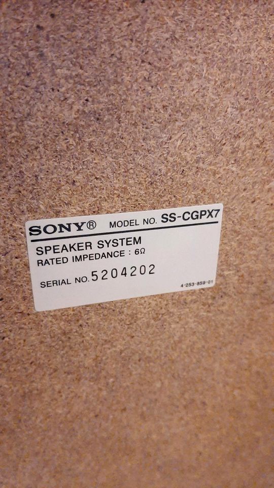 Sony HCD - GPX7 Compact Disc Deck Reciever + 2 Sony Boxen in Hövelhof