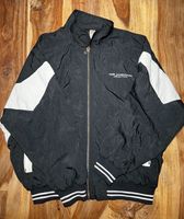 Nike Air Jordan Jacke / 1994 / TOP  Zustand / original Vintage Kr. München - Ismaning Vorschau