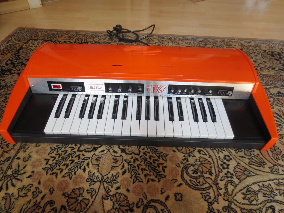 Eko Micky Vintage Organ Drumcomputer Italy in Bremen