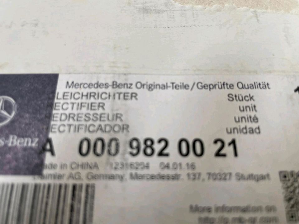 NEU Mercedes Kühlbox inkl Gleitrichter A000820420664  A0009820021 in Schwäbisch Gmünd