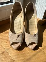 Pumps beige Kr. Altötting - Kastl Vorschau