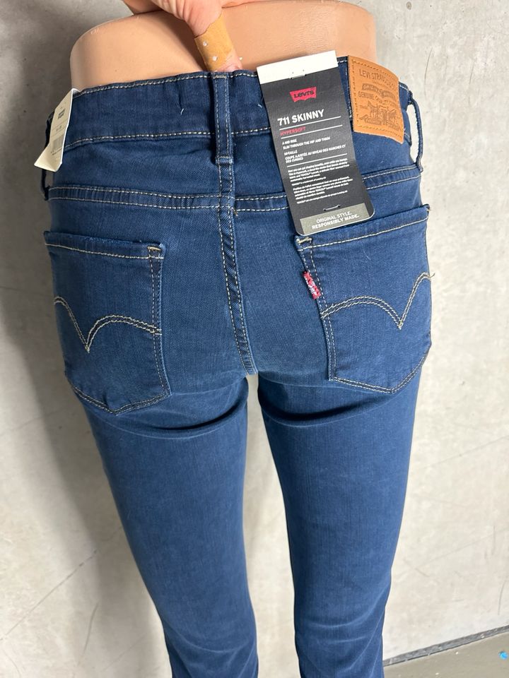 Levi’s 711 hyperstretch jeans skinny Blau neu 26 31 32 L28 3640 in Erlabrunn