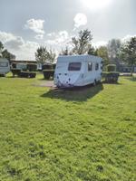 Wohnwagen mit Dreierkoje und Stellplatz an der Ostsee Schleswig-Holstein - Mielkendorf Vorschau