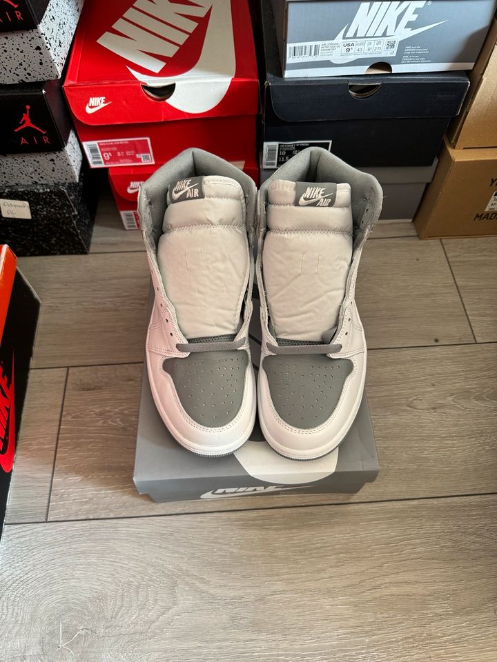 Nike Air Jordan 1 High Retro OG Stealth Grey EU 42,5 43 44 in Köln