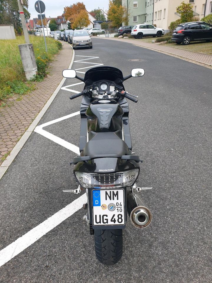 Honda VFR 800 in Neumarkt i.d.OPf.