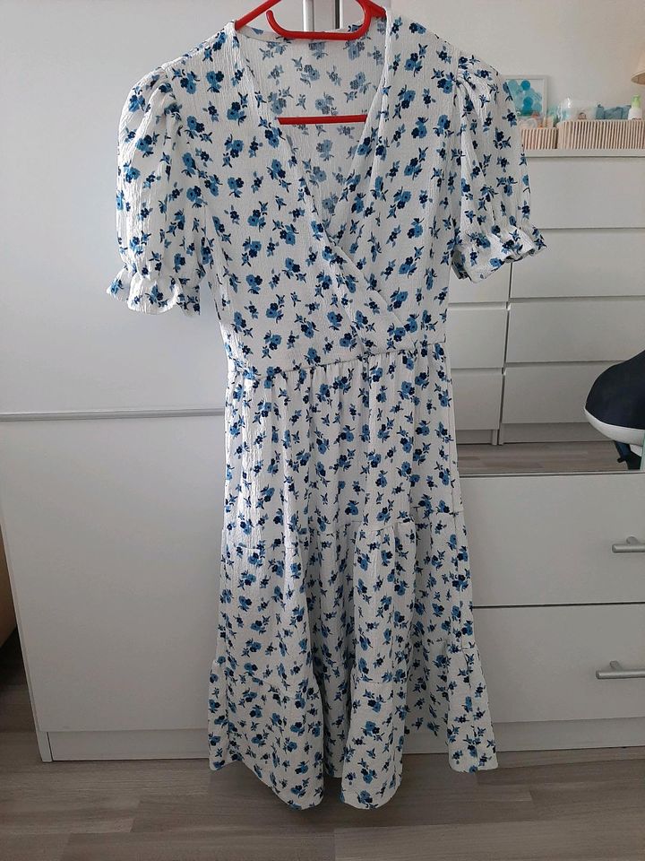 Schönes Kleid Sommer Gr. S/M in Nordwalde