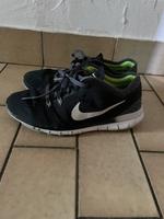 Nike Schuhe Gr.37,5 Bayern - Neufahrn Vorschau