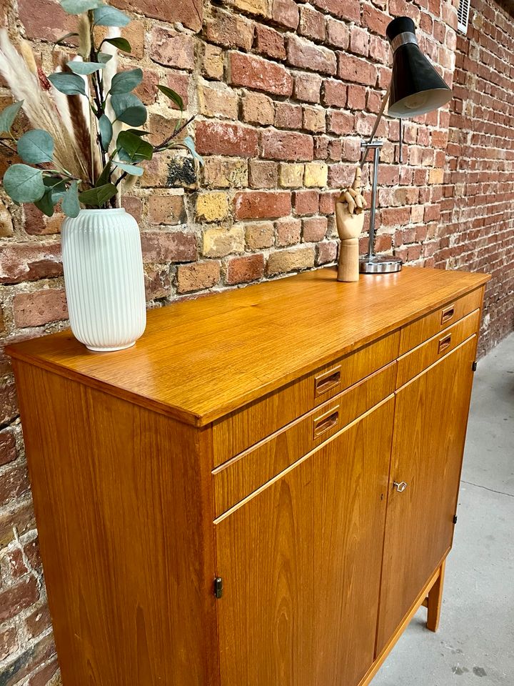 Teak Kommode Bücherschrank Kleiderschrank Highboard Vintage in Berlin