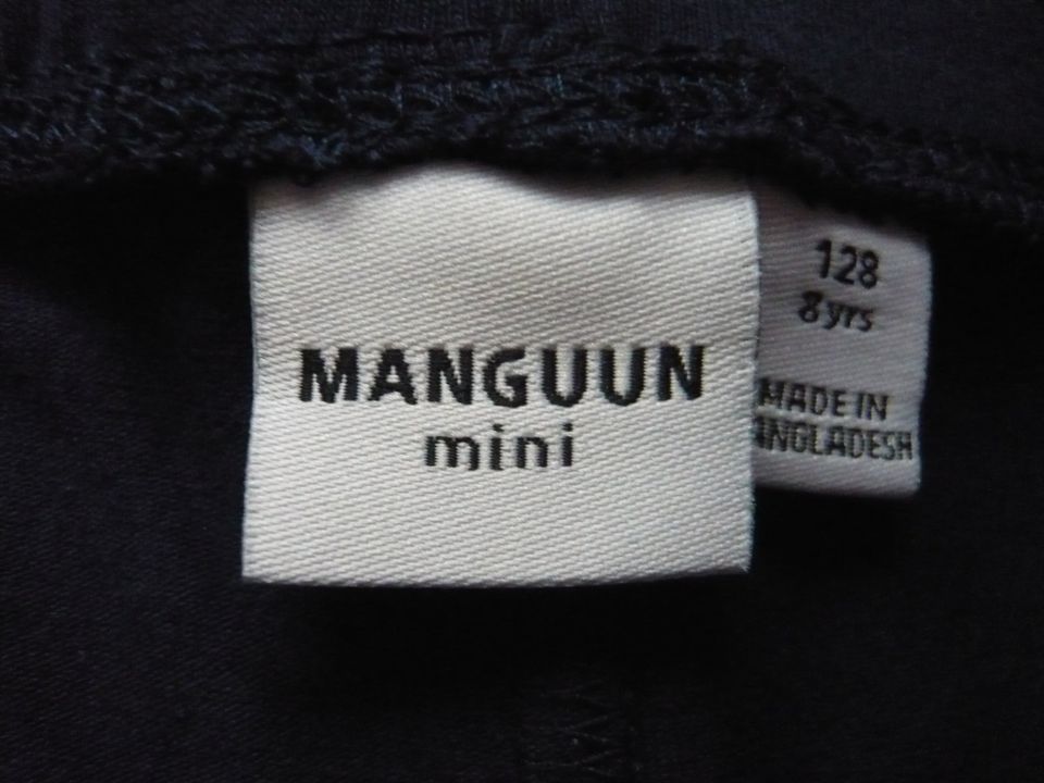 NEU Manguun-Mini Mädchen Capri Leggings 7/8 Länge dunkelblau 128 in Düsseldorf