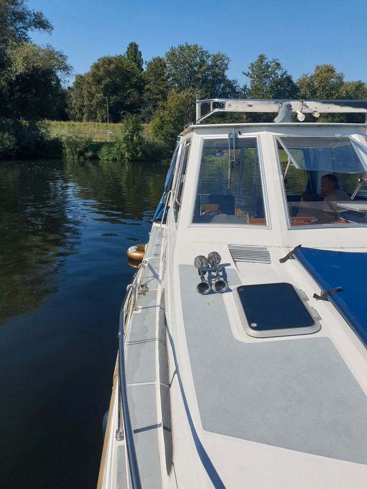 Bayliner 3255Avanti Sunbridge 10,57m Motorboot Diesel 340PS,Kajüt in Hamburg