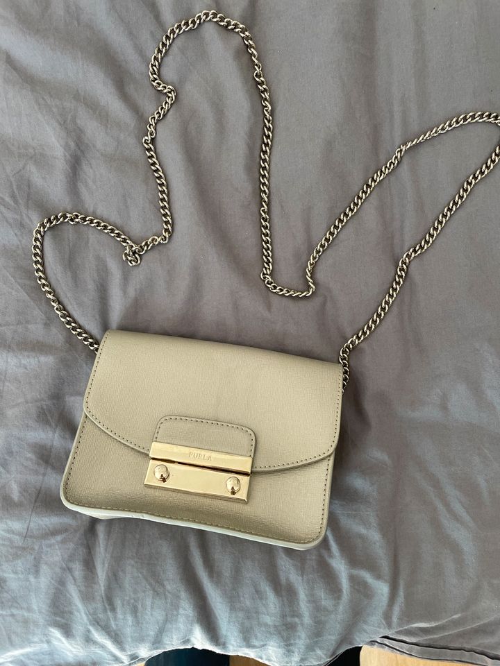 Original Furla Tasche Mini Crossbag Gold in Bamberg