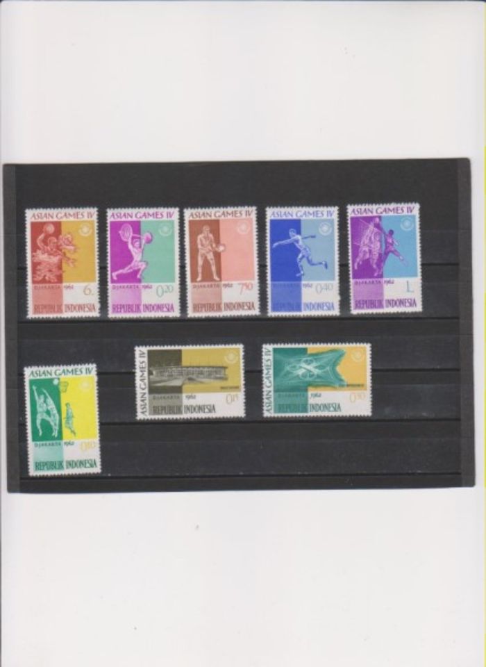 Briefmarken INDONESIEN 50/60iger Jahre 15 KOMPLETTE SÄTZE Bilder in Berlin