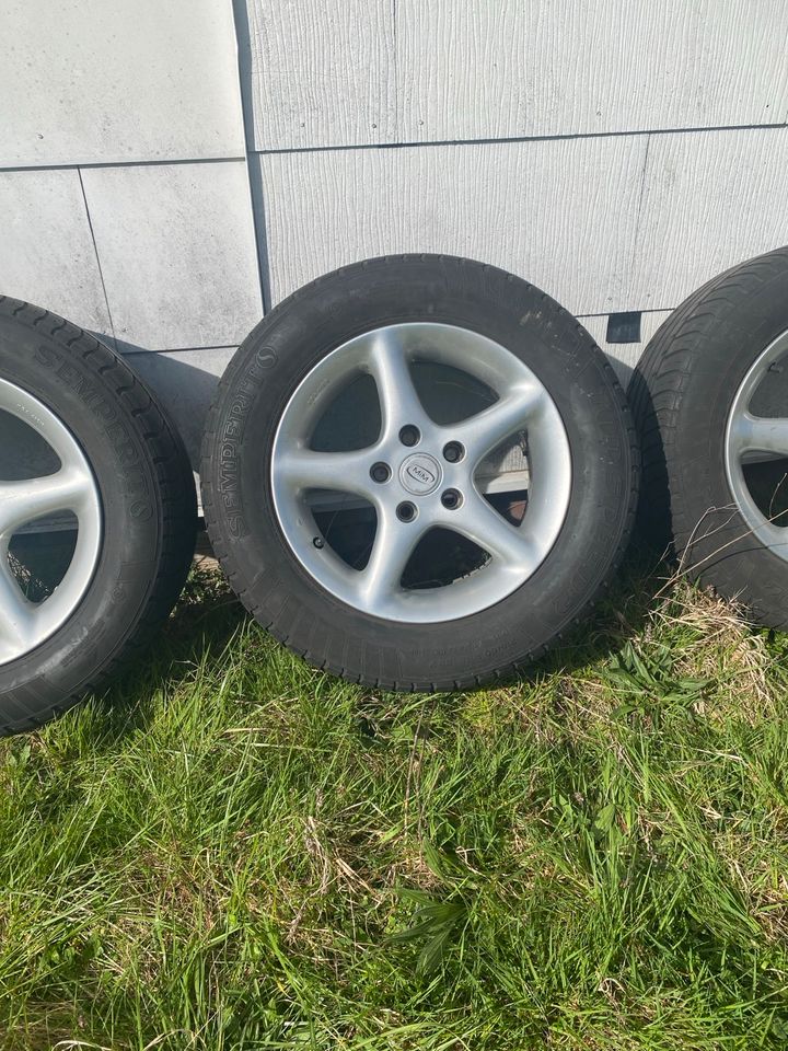 Sommerreifen mit Alufelgen 215/60 R15 95V in Günzburg