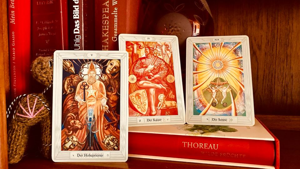 3 große Tarotkarten Thoth Tarotdeck Aleister Crowley Tarot in Frankfurt am Main