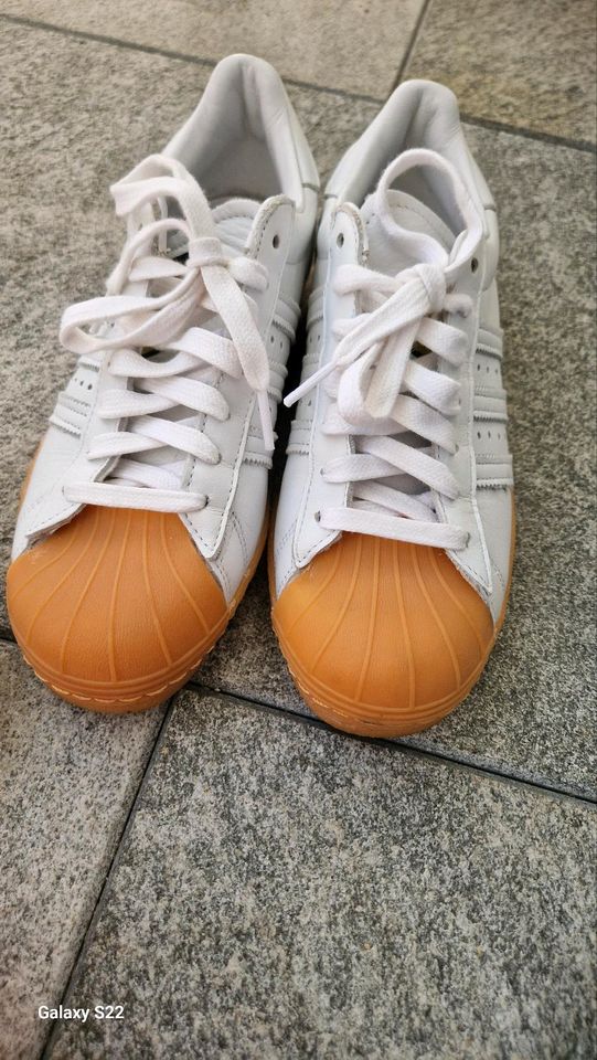 Damenschuhe Adidas Superstar in Rheinfelden (Baden)