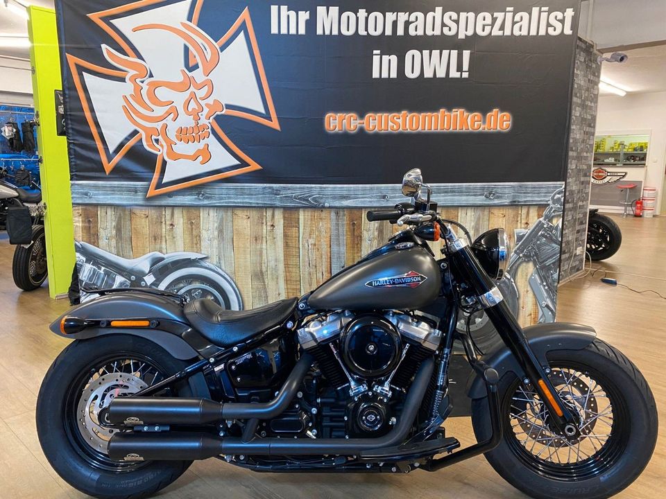 Harley-Davidson Slim Softail M8 5HD mit Jekill & Hyde Auspuff in Blomberg