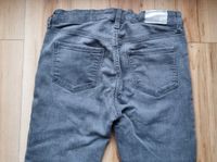 H&M HuM HM Super Stretch Jeans Hose Gr. 140 grau dunkelgrau Brandenburg - Elsterwerda Vorschau