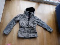 Mädchen Winterjacke mit Gürtel grau melliert gr.164 Nordrhein-Westfalen - Oberhausen Vorschau