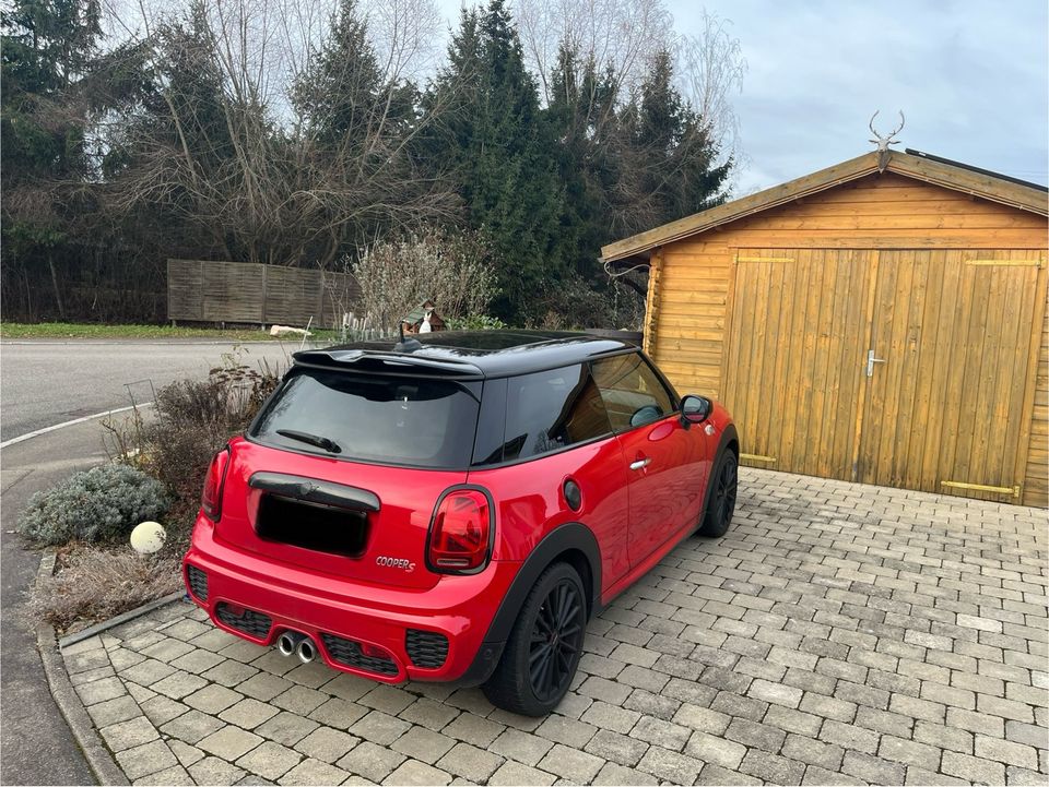 Mini Cooper S JCW Aeropaket, black line in Dettenhausen