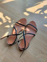 Sandalen Gr. 40 schwarz H&M Nordrhein-Westfalen - Brilon Vorschau