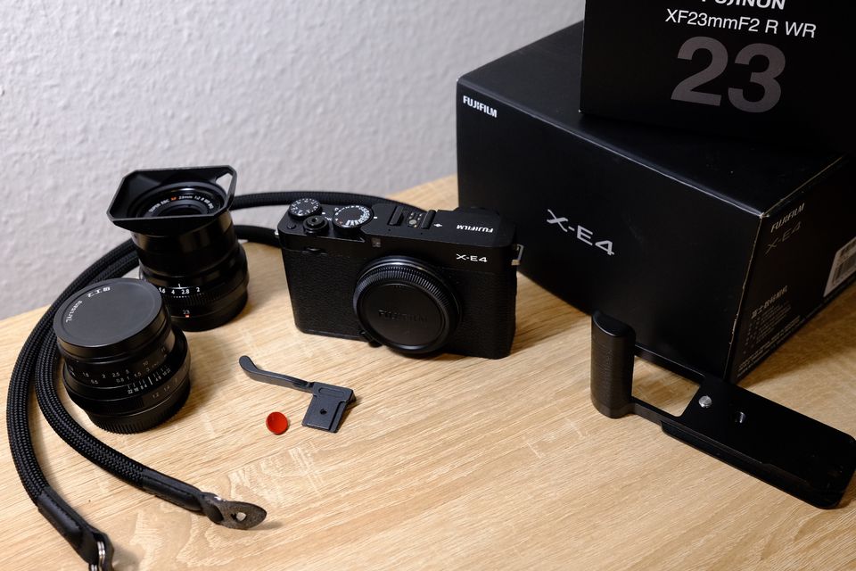 Fujifilm X-E4 OVP + Objektive (XF23mmF2 & 7Artisans35mmF1.2) in Oldenburg