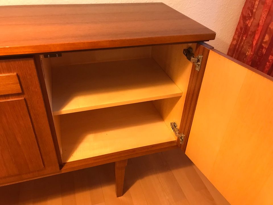 Sideboard Kommode 60er Jahre Teakholz Design Mid Century in Freiburg im Breisgau