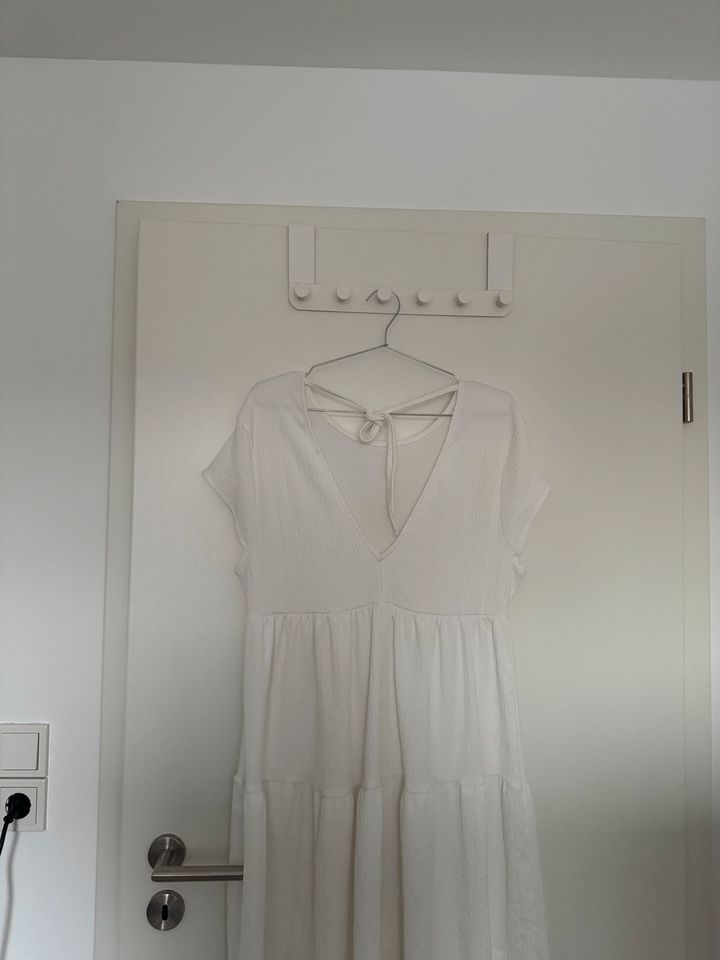 ASOS Sommerkleid Kleid weiß Strandkleid in Uder