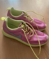 Nike free Sport Hallen Trainings Schuhe Sneaker Gr.38 Berlin - Treptow Vorschau