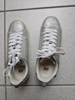 Sneaker Silber Glitzer H&M 37 guter bis sehr guter Zustand Baden-Württemberg - Ehingen (Donau) Vorschau